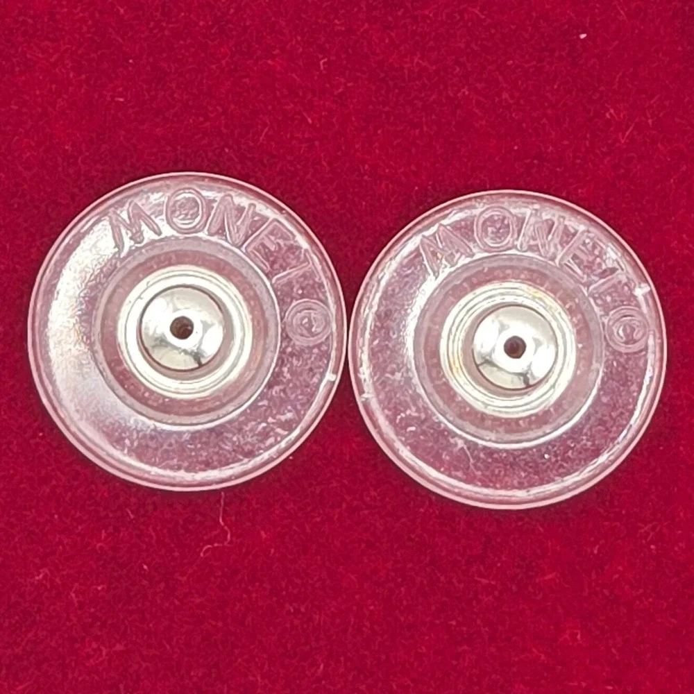 Monet vintage drop